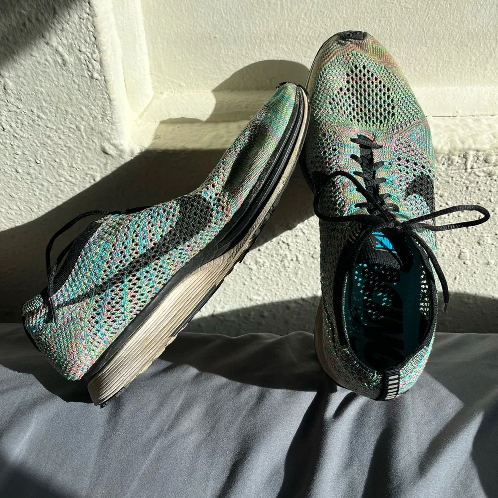 Nike Flyknit Racer Multicolored - Picture 3 of 5